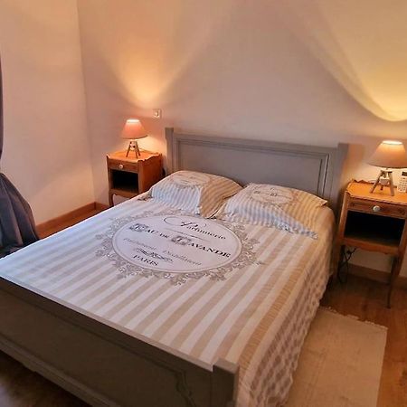 Appartement Charmant Et Spacieux 欧塞尔 外观 照片