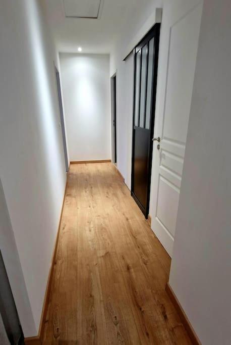 Appartement Charmant Et Spacieux 欧塞尔 外观 照片